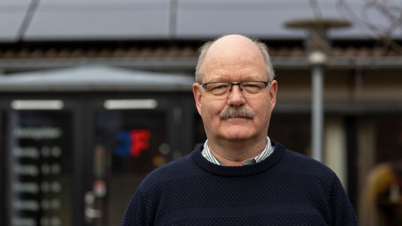 Henrik ved indgang